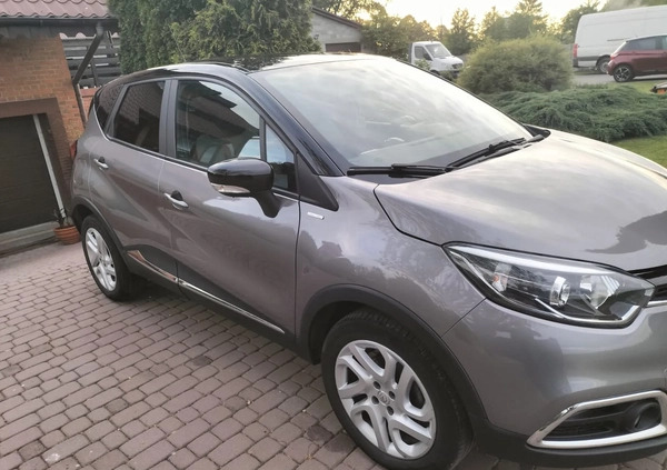 Renault Captur cena 46500 przebieg: 106800, rok produkcji 2017 z Błaszki małe 172